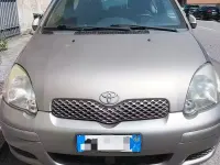 Usata Toyota Yaris 69 CV (50 kW) 2004 Grigio Coupé