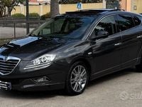 Usata Lancia Delta Gold 120 CV (88 kW) 2014 Grigio Utilitaria