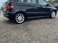 Usata Mercedes B180 108 CV (79 kW) 2006 Nero Monovolume