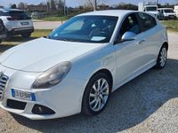 Usata Alfa Romeo Giulietta Distinctive 169 CV (124 kW) 2010 Bianco Utilitaria