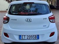 Usata Hyundai i10 Comfort 69 CV (50 kW) 2014 Bianco Utilitaria