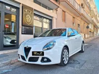 Usata Alfa Romeo Giulietta Exclusive 105 CV (77 kW) 2015 Bianco Utilitaria