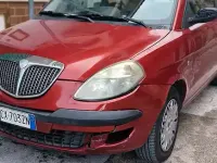 Usata Lancia Ypsilon 60 CV (44 kW) 2005 Rosso Utilitaria