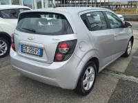 Usata Chevrolet Aveo LS 84 CV (61 kW) 2013 Argento Berlina