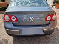 Usata VW Passat Comfortline 105 CV (77 kW) 2005 Grigio Berlina
