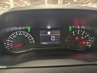 Usata Peugeot 2008 Active 102 CV (75 kW) 2021 Grigio SUV