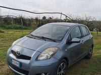 Usata Toyota Yaris 2011 Grigio Berlina