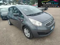 Usado Kia Venga EX 90 CV (66 kW) 2011 Gris Utilitario