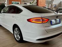 Usata Ford Mondeo Business Edition 150 CV (110 kW) 2017 Bianco Berlina