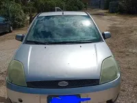 Usata Ford Fiesta 49 CV (36 kW) 2005 Grigio Utilitaria