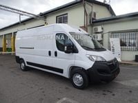 Usata Opel Movano 136 CV (100 kW) 2023 Bianco pastello Furgone
