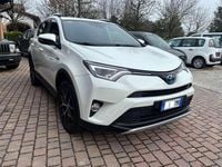 Usata Toyota RAV4 Hybrid 155 CV (114 kW) 2017 Bianco perlato SUV