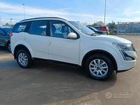Usata Mahindra XUV500 140 CV (102 kW) 2021 Bianco SUV