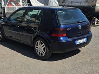 Usata VW Golf IV 64 CV (47 kW) 2000 Blu Berlina