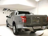 Usado Mitsubishi L200 Intense 154 CV (113 kW) 2017 Gris Pickup/Camioneta