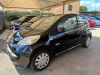 Usata Peugeot 107 68 CV (50 kW) 2008 Nero Utilitaria
