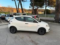Usata Lancia Ypsilon 84 CV (61 kW) 2020 Bianco Utilitaria