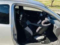 Usata Opel Corsa 75 CV (55 kW) 2006 Berlina