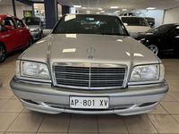 Usata Mercedes C200 Elegance 192 CV (141 kW) 1997 Argento Berlina