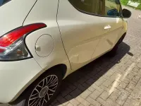 Begagnad Lancia Ypsilon 69 HK (50 kW) 2014 Vit Halvkombi