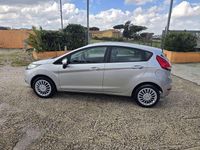 Usata Ford Fiesta 60 CV (44 kW) 2011 Argento Utilitaria