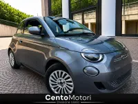 Usata Fiat 500e Action 69 kW (95 CV) 2021 Mineral grey Utilitaria