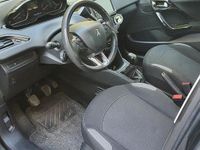 Begagnad Peugeot 208 75 HK (55 kW) 2017 Brun Halvkombi