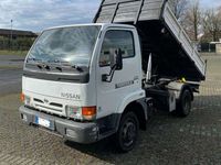 usata Nissan Cabstar 110 RIBALTABILE TRILATERALE