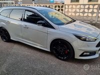 Usata Ford Focus ST 250 CV (183 kW) 2016 Grigio Station wagon