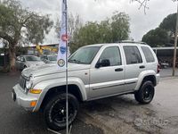 Usata Jeep Grand Cherokee Limited 163 CV (119 kW) 2005 Grigio SUV