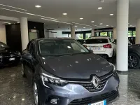 Begagnad Renault Clio V Zen 101 HK (74 kW) 2021 Grå Sedan