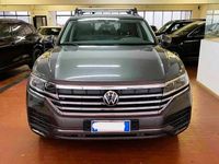 Usata VW Touareg 231 CV (169 kW) 2021 Grigio SUV
