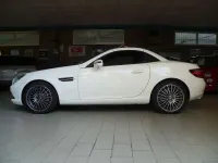Usata Mercedes SLK200 184 CV (135 kW) 2014 Bianco polare Cabrio
