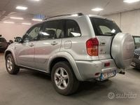 Usata Toyota RAV4 116 CV (85 kW) 2003 Grigio SUV