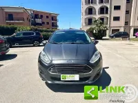 Usata Ford Fiesta Titanium 75 CV (55 kW) 2016 Grigio Utilitaria