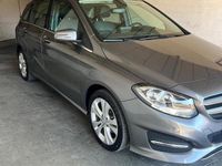 Usata Mercedes B180 109 CV (80 kW) 2016 Grigio Monovolume