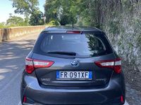 Usata Toyota Yaris Sol 87 CV (63 kW) 2018 Grigio Utilitaria