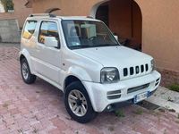 Usata Suzuki Jimny 86 CV (63 kW) 2011 Bianco SUV