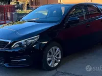 Usata Peugeot 308 Active 131 CV (96 kW) 2021 Nero Station wagon