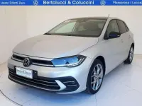 Usata VW Polo Style 95 CV (69 kW) 2023 Argento Berlina