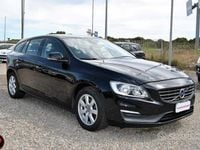 Usata Volvo V60 Kinetic 114 CV (83 kW) 2014 Nero Station wagon