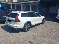 Usata Volvo V60 CC Pro 200 CV (147 kW) 2020 Bianco Station wagon