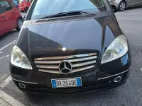 Usata Mercedes 190 109 CV (80 kW) 2009 Nero Berlina