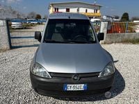 Usata Opel Combo 96 CV (70 kW) 2005 Grigio Monovolume
