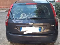 Usata Ford Fiesta Titanium 68 CV (50 kW) 2006 Utilitaria