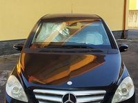 Usata Mercedes B200 140 CV (102 kW) 2007 Nero Monovolume