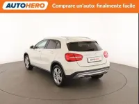 Usata Mercedes GLA200 136 CV (100 kW) 2016 Bianco SUV