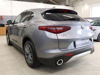 Usata Alfa Romeo Stelvio Executive 210 CV (154 kW) 2017 Grigio SUV
