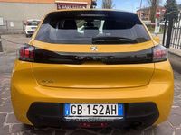 Usata Peugeot 208 Active 75 CV (55 kW) 2020 Oro Utilitaria