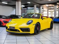 Usata Porsche 911 Carrera 4 GTS Sport 480 CV (353 kW) 2021 Giallo racing Cabrio